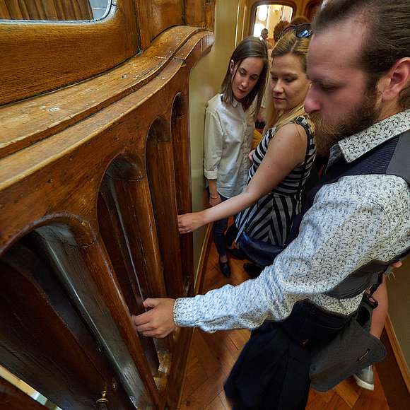 gaudi tour barcelona