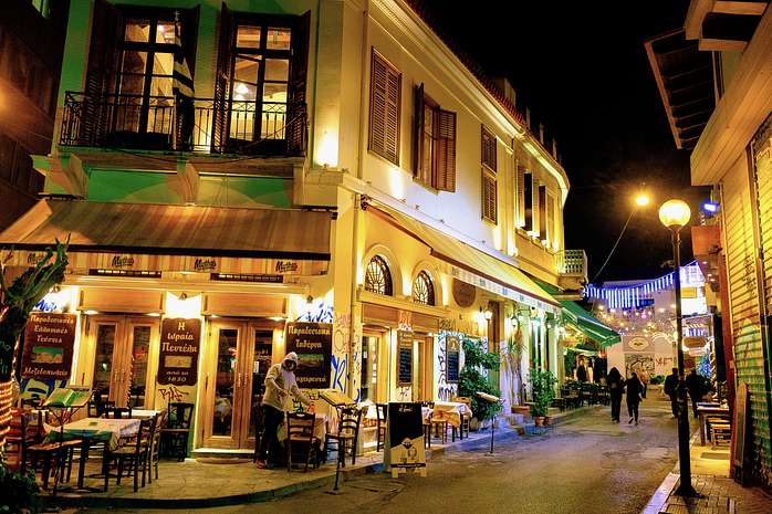Athens Plaka Night Food Tour with Wine Tasting