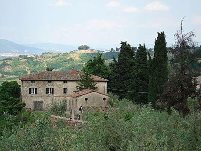 Half-Day Tuscany Carmignano Wine Tasting Tour from Florence