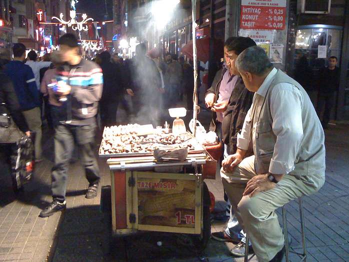 Istiklal Street Tour with Taksim Square and Beyoglu